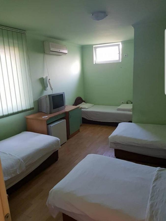 Viktorija Nova Hotel Kanjiza Exterior photo